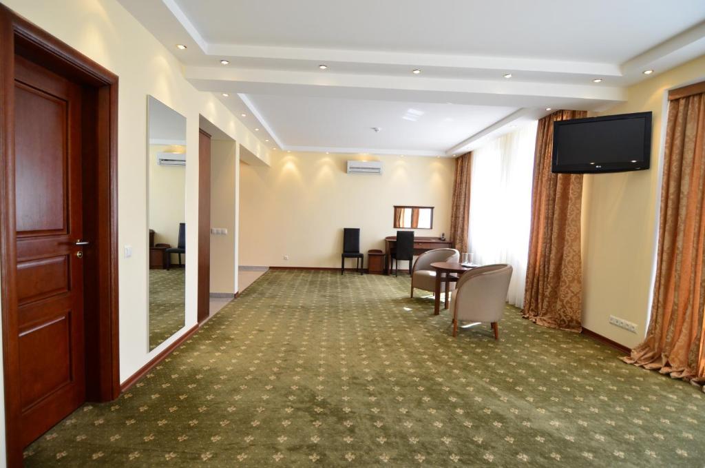 צ'יסינאו Platinum Hotel חדר תמונה